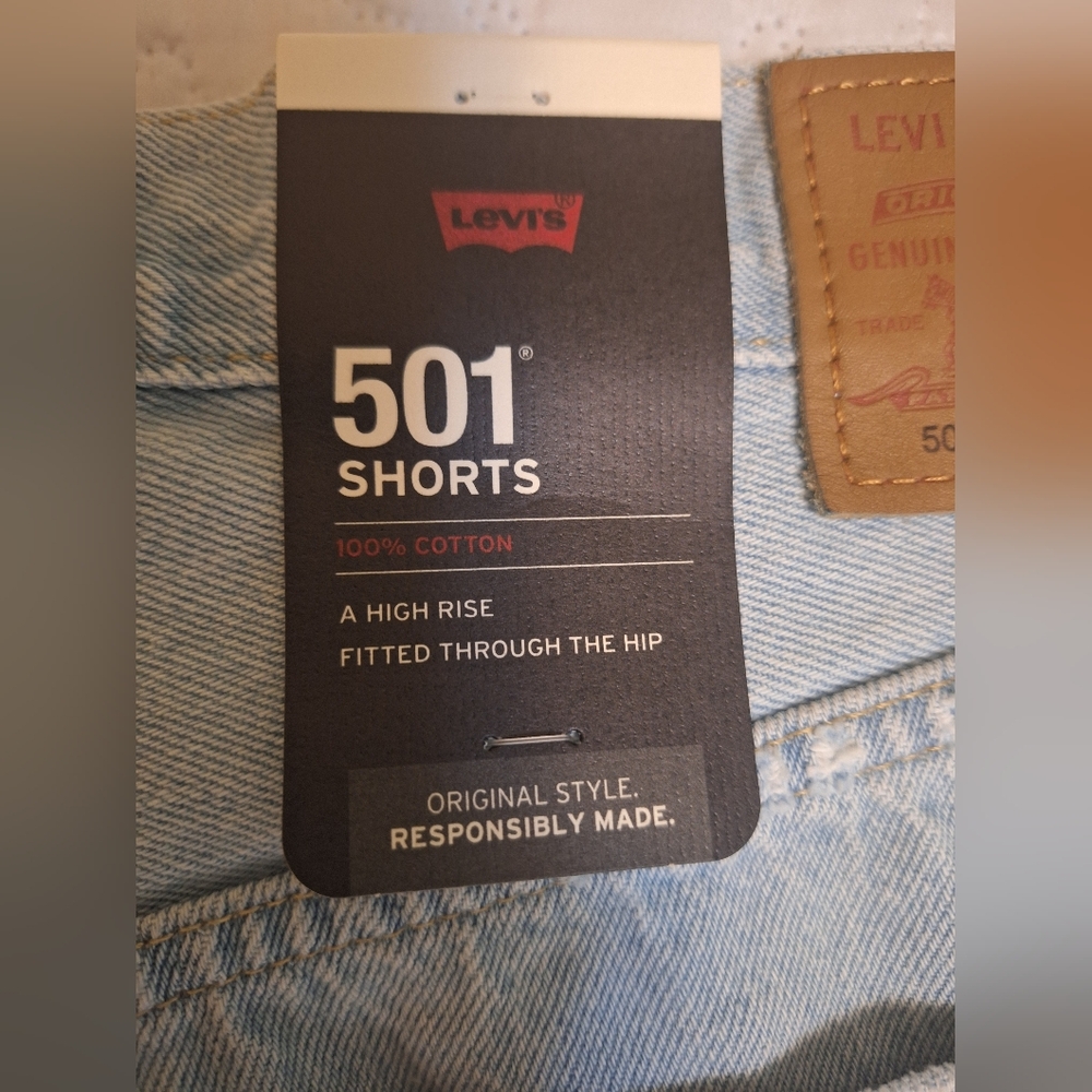 NWT Levi's 501 Shorts Size 28 - Picture 3 of 6